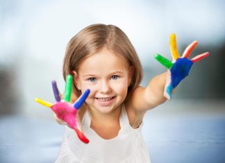 बच्चों के लिए 10 आसान थंब और फिंगर पेंटिंग आइडियाज