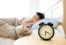 बच्चों को कितना सोना चाहिए - पेरेंट्स के लिए गाइडलाइन्स