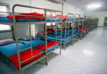 बोर्डिंग स्कूल के फायदे और नुकसान