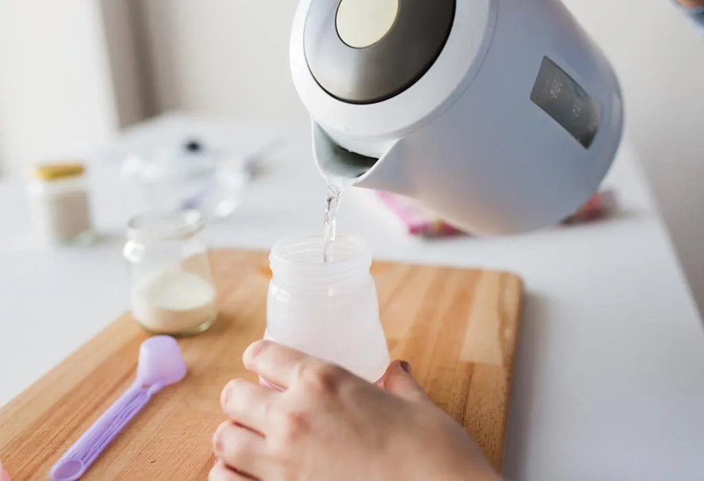 What Type of Water to Use to Prepare Baby Formula