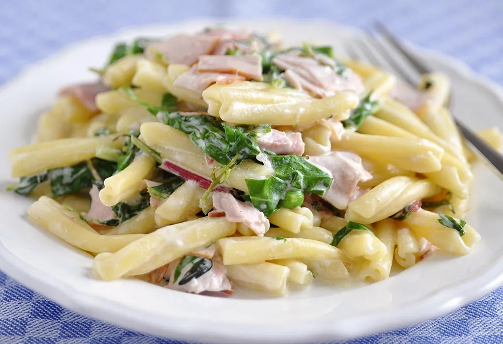 Pasta with Spinach and Bacon Pasta with Spinach and Bacon