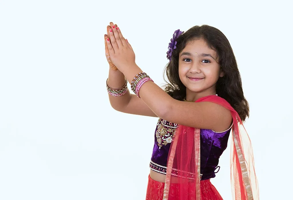 GIRL IN TRADITIONAL INDIAN FANCY DRESS