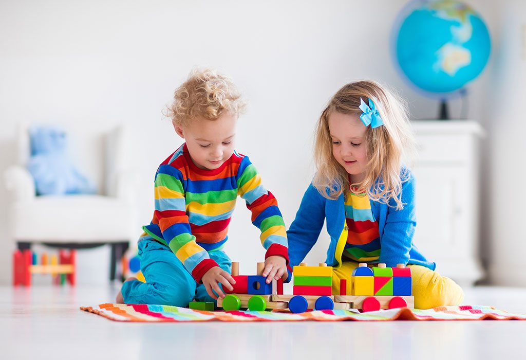 Parallel Play – How Does It Benefit Your Child