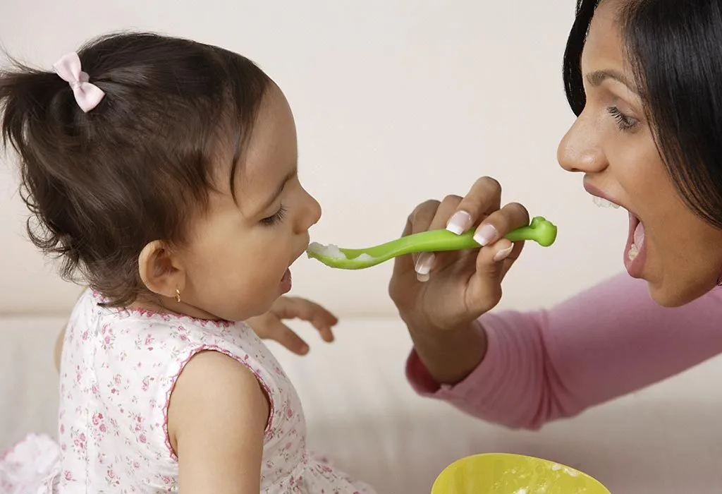 Mom eating BABY FOOD For Lunch: Taste Testing with LITTLE SPOON