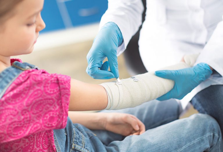 Greenstick Fracture in Children - Causes, Symptoms & Treatment