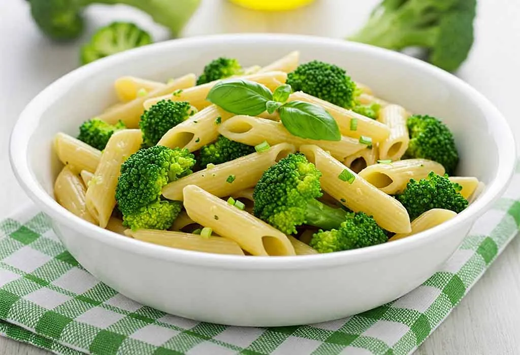 Cheesy Broccoli Pasta