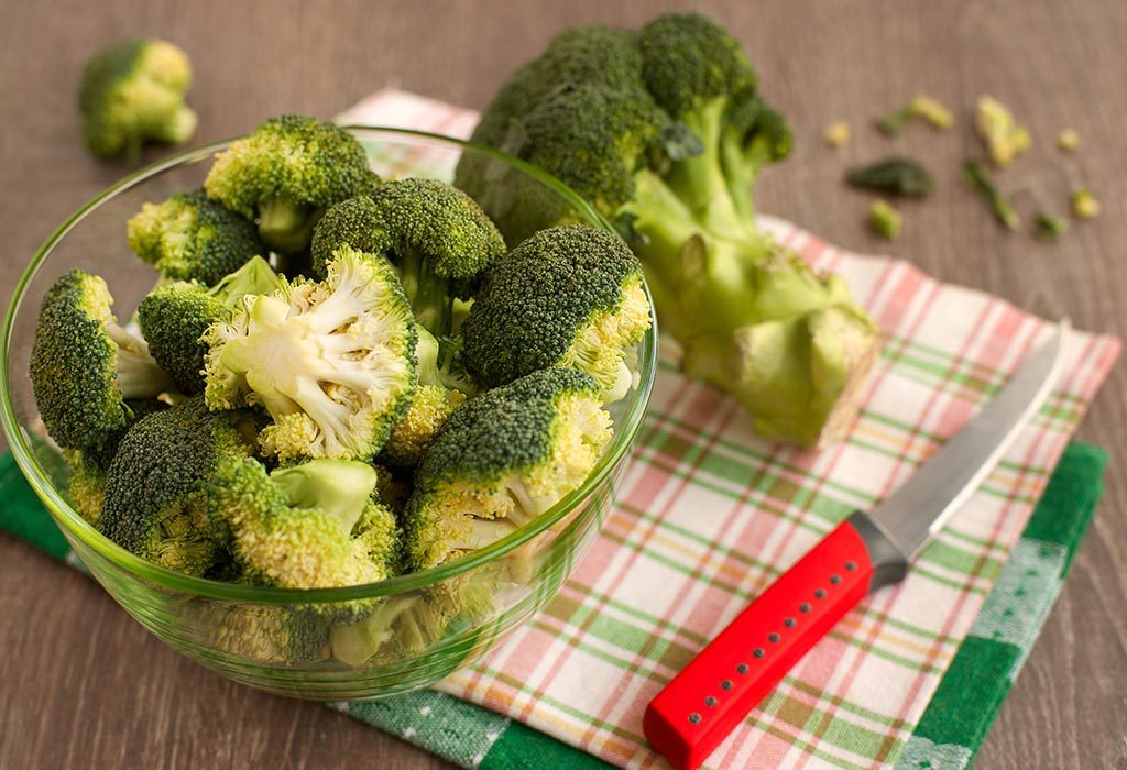 BROCCOLI IN BOWL