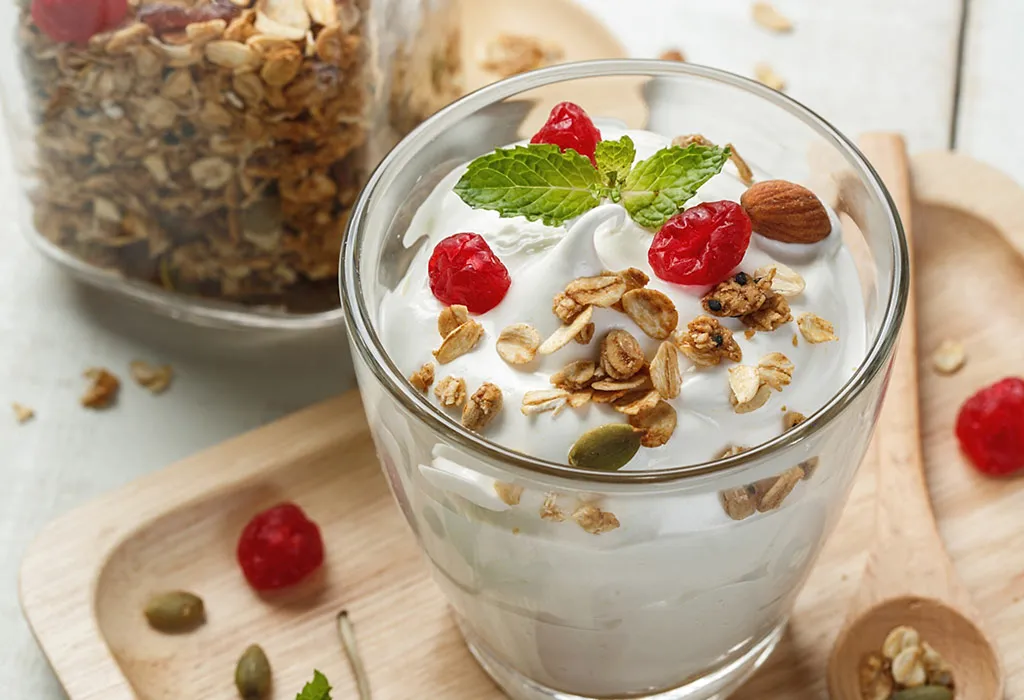 Joghurt für Kinder – Vorteile, Risiken und Rezepte 