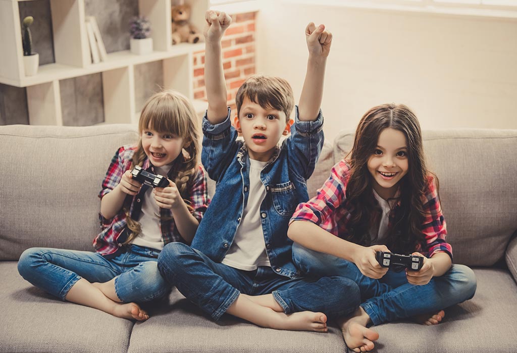 children playing computer games