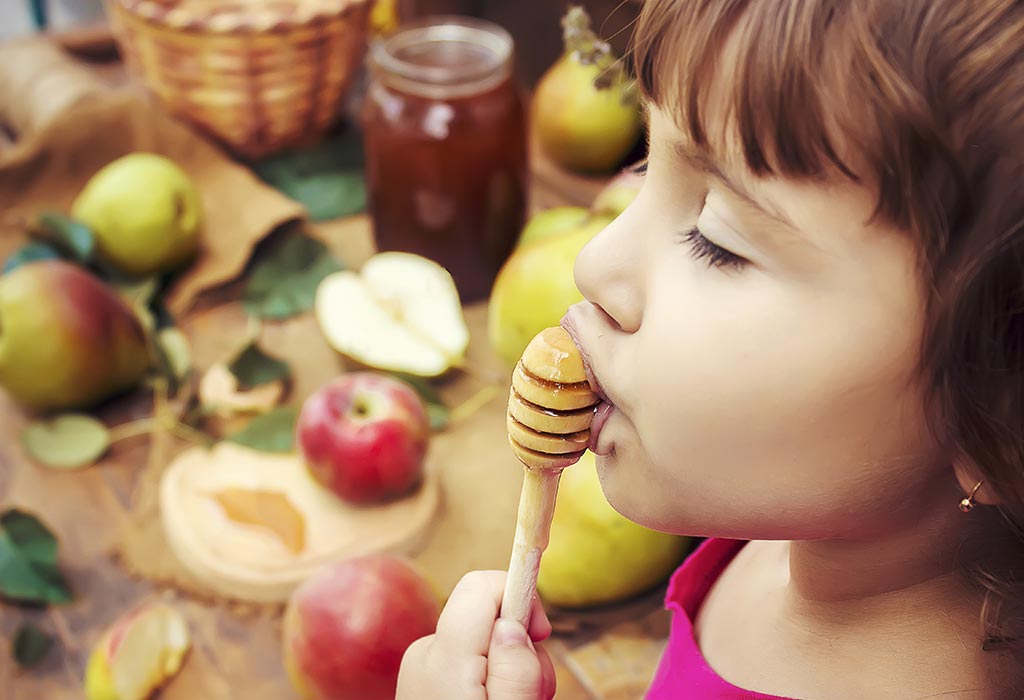 Giving Honey to Kids - Health Benefits, Ways to Use & Precautions