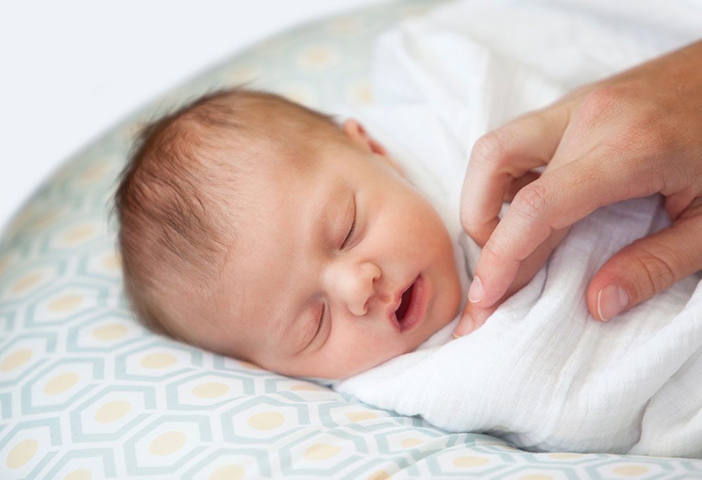 3-reasons-why-babies-cry-before-sleeping-and-ways-to-soothe-them