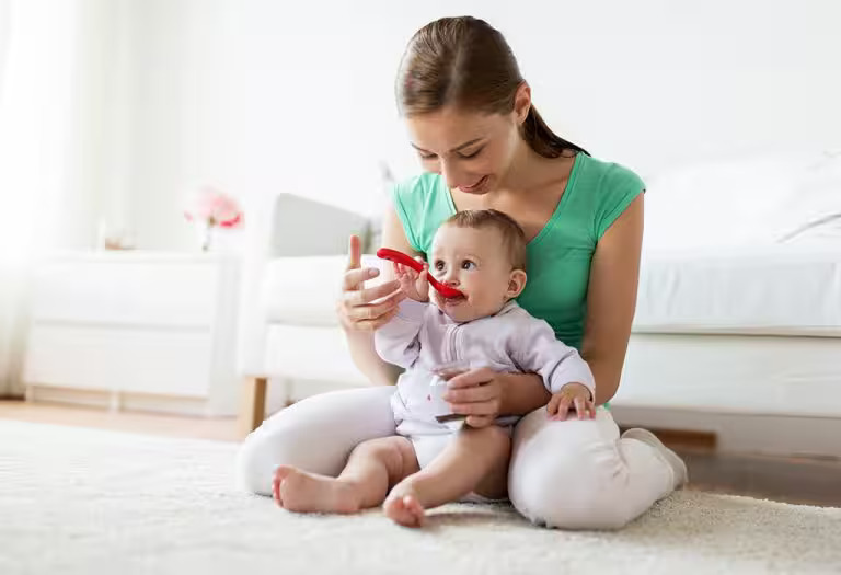 Baby Feeding - What to Feed & How Much to Feed