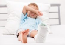 बच्चों में हड्डी का फ्रैक्चर – प्रकार, कारण, निदान और उपचार बच्चों में हड्डी का फ्रैक्चर - प्रकार, कारण, निदान और उपचार