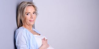 50 की उम्र के बाद गर्भवती होना – संभावनाएं, फायदे और कॉम्प्लिकेशन 50 की उम्र के बाद गर्भवती होना - संभावनाएं, फायदे और कॉम्प्लिकेशन