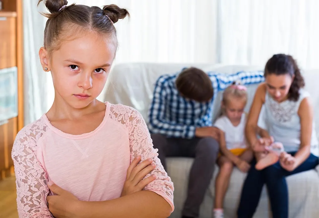 Eifersucht bei Kindern – Ursachen und Tipps zum Umgang damit 