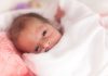 घर पर प्रीमैच्योर बेबी की देखभाल: 10 उपयोगी टिप्स व कुछ जुड़े सवालों के जवाब
