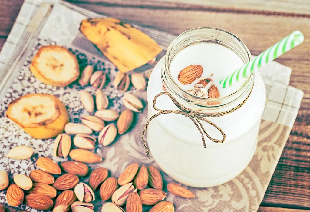WHITE NUT SMOOTHIE