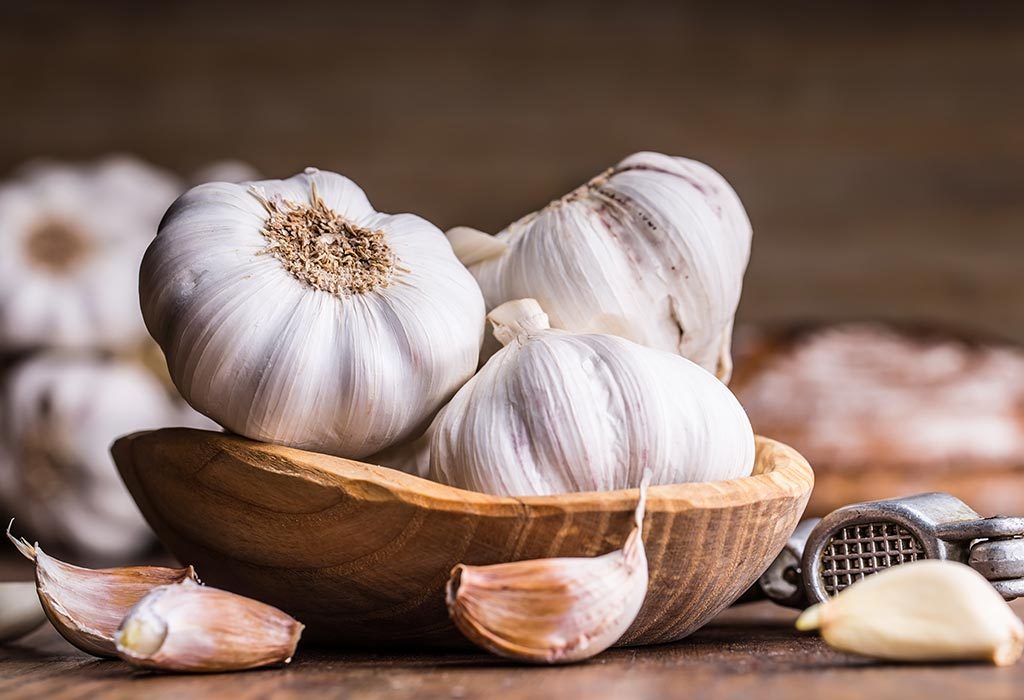 Garlic for Babies – Benefits and Recipes