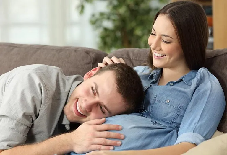 When Can My Partner and Others Feel Baby’s Kick or Move?