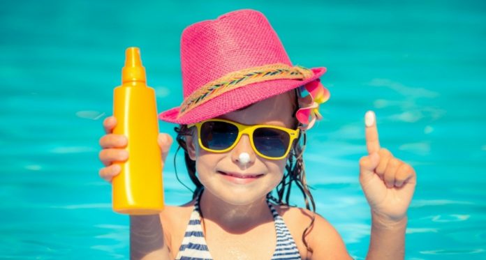 10 common sunscreen ingredients that can harm your child
