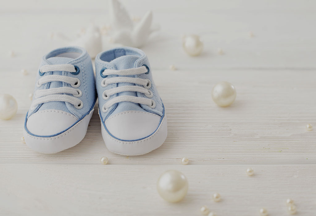 When Should Your Baby Start Wearing Shoes?