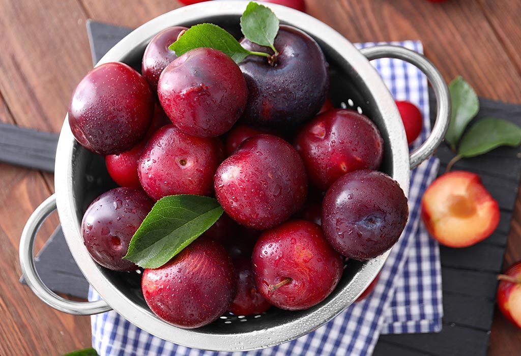 Eating Plums (Aloo Bukhara) During Pregnancy