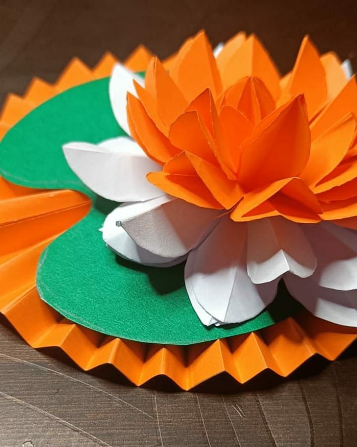 Making the National Flower of India Using Paper