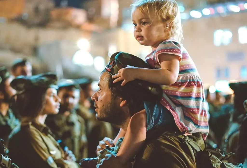 Safety Tips for Keeping Toddlers Safe at Public Places