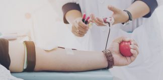 क्या ब्रेस्टफीडिंग कराने के दौरान रक्तदान किया जा सकता है?