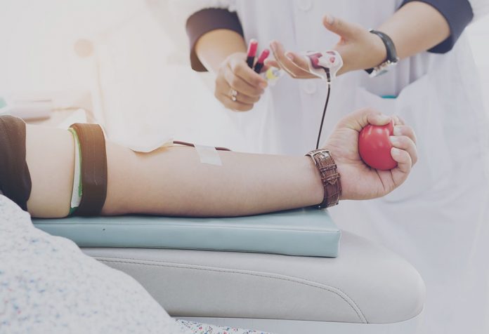 क्या ब्रेस्टफीडिंग कराने के दौरान रक्तदान किया जा सकता है?
