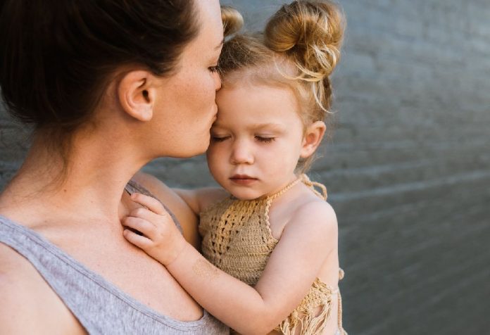 New Study Proves Moms Are The Bravest in Coping With Illness – WITHOUT Troubling The Family