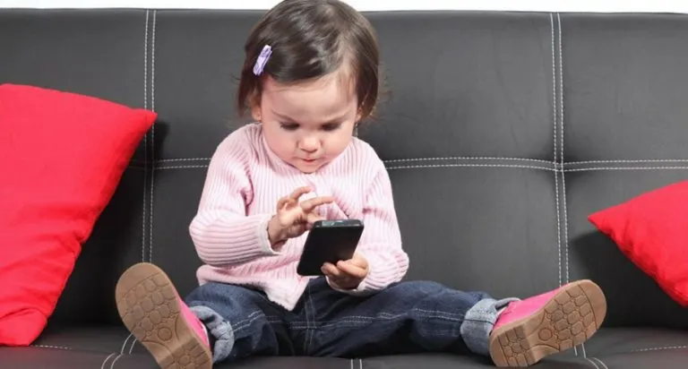 Parents, Beware - This is How Gadgets Are Harming Your Little Child!