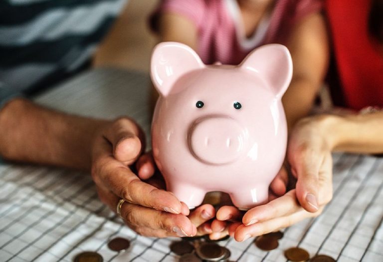 Start Early! 5 Reasons You Need To Get Your Child A Savings Account