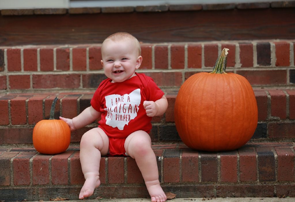 The 9 Funniest Baby Onesies You Will Want Right Now