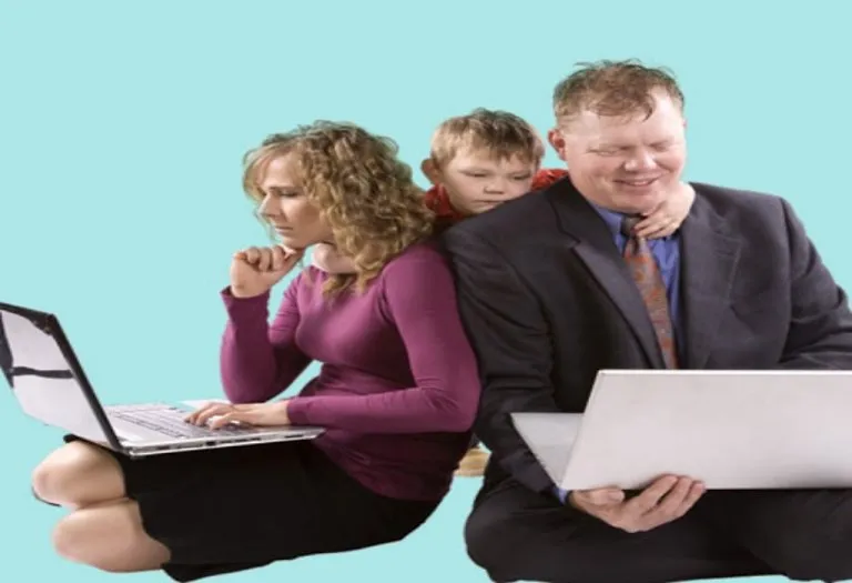 Why Working Moms and Working Dads Aren't Alike!