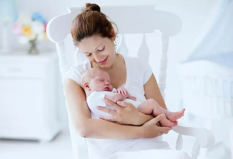 This or That? 5 Health Questions New Moms Must Answer