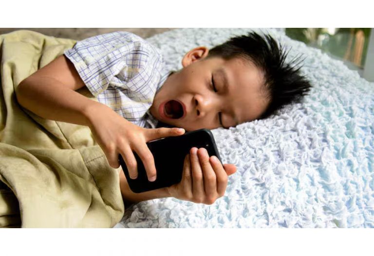 14 Very Important Things Parents MUST Do To Prevent Gadget Addiction in Kids!