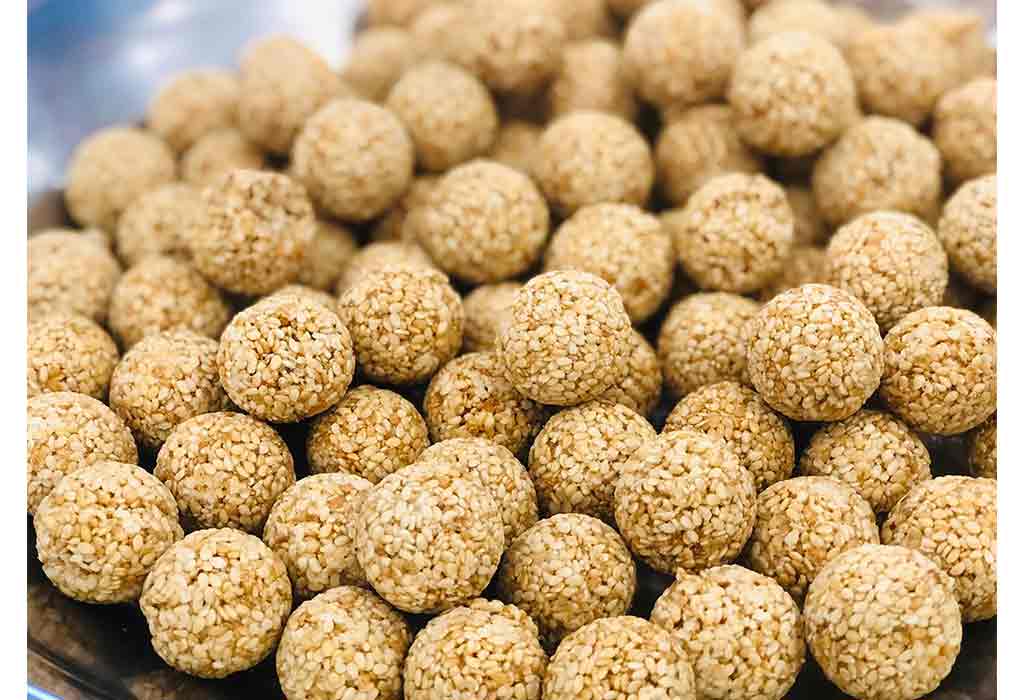 Sesame and jaggery sweets