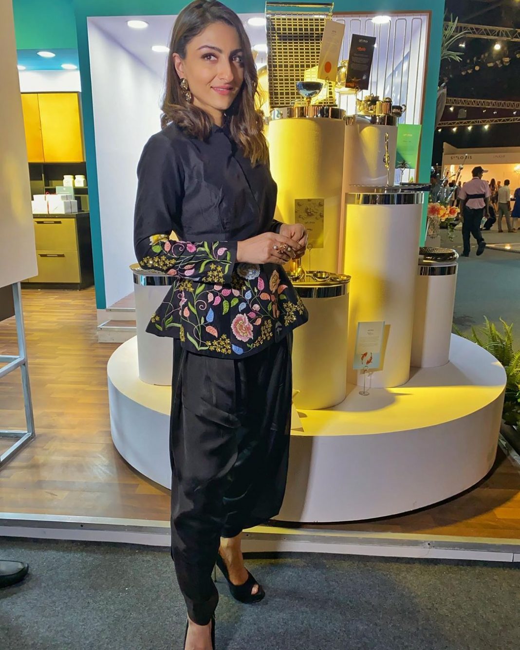 7 EasyToFollow Fashion Tricks To Hide Your PostPregnancy Belly