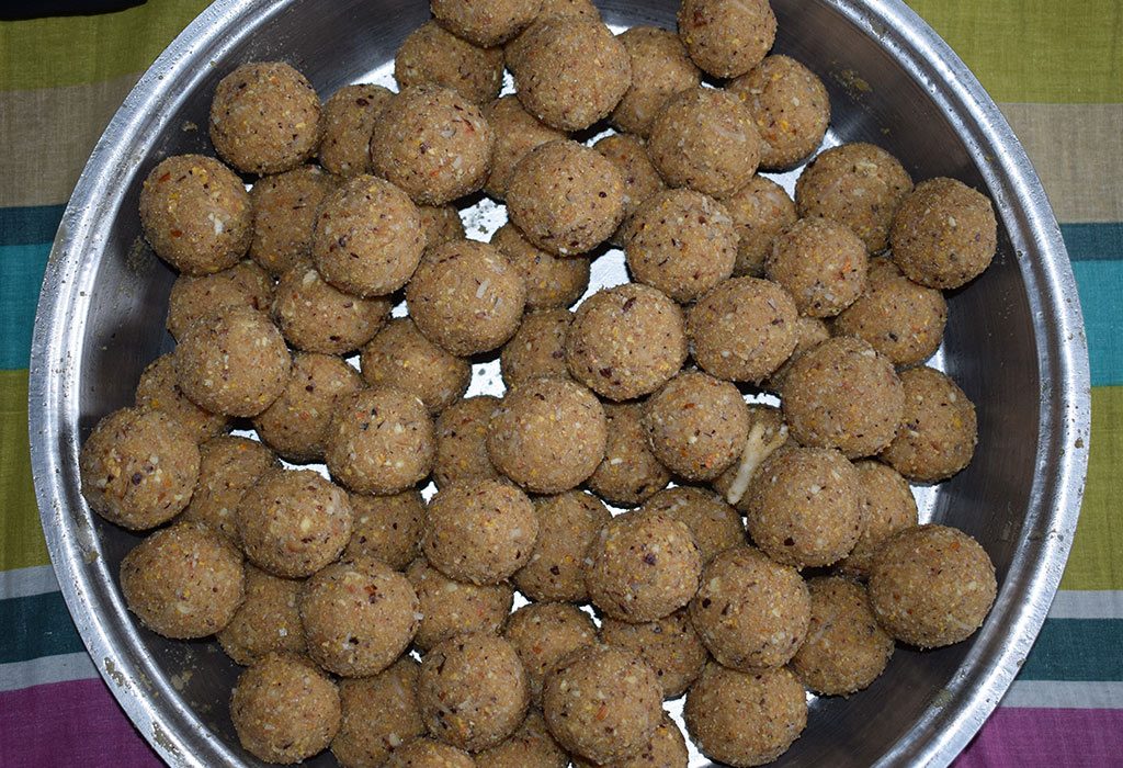 Gond Ke Laddu Recipe