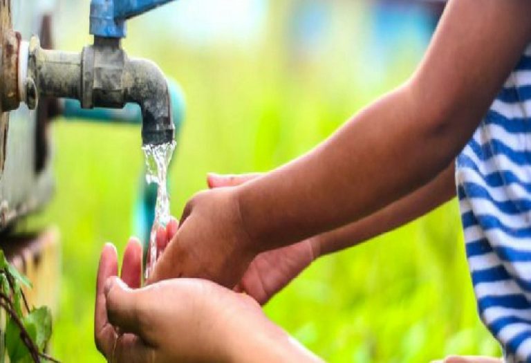 11 Things You Must Remember While Using an Indian Public Toilet With Your Child
