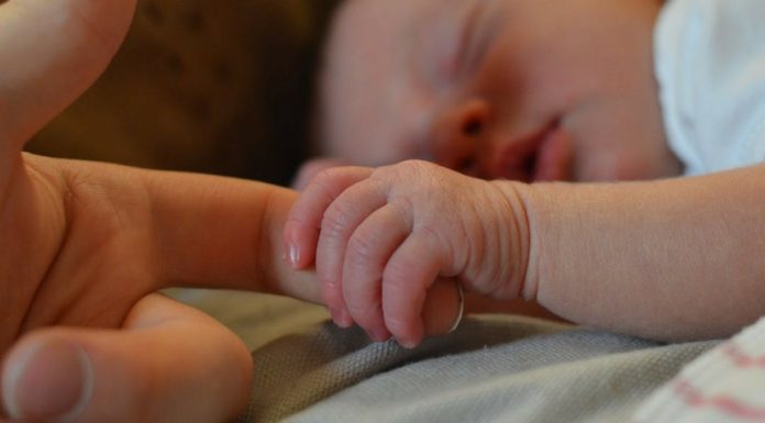 Head Banging In Babies Toddlers Causes Signs Remedies