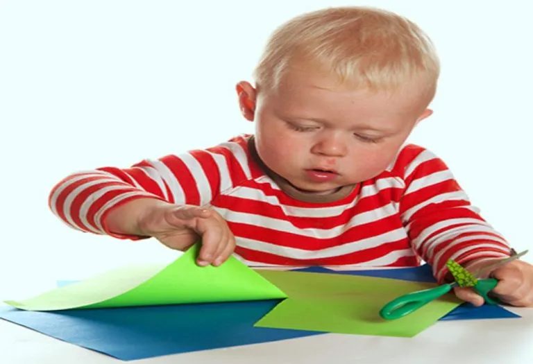 Teaching Your Toddler to Use Scissors