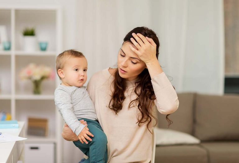 5 Symptoms That Prove You're Burning Out as a Mom