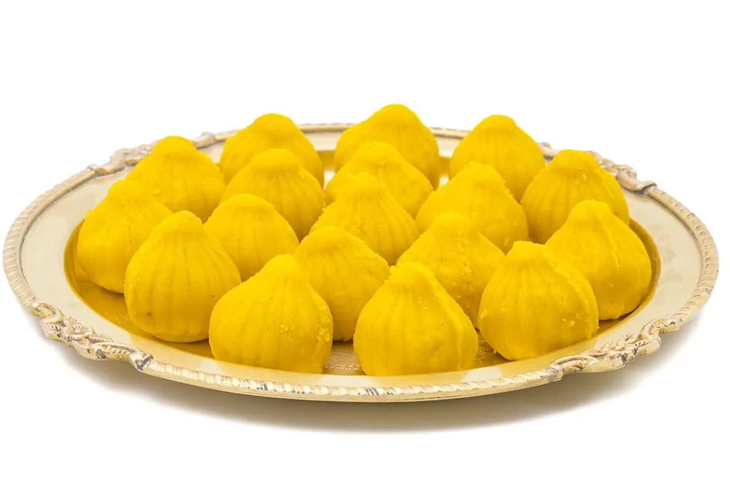 आंबा मोदक