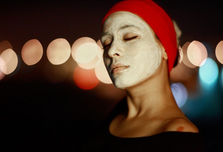 Beat Blackheads Naturally With These 5 Tips!