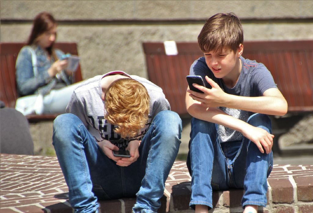 5 Cool Parental Control Apps to Limit Kids’ Screen Time