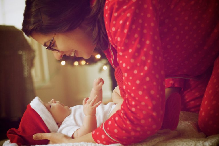 5 Funny But Super Cool Perks of Having a Baby!