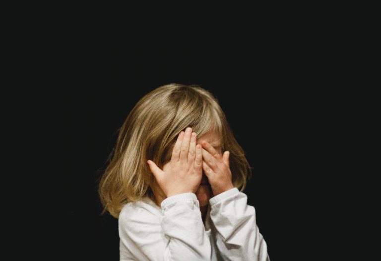 Colour Blindness in Toddlers - Types, Causes, Signs & Treatment