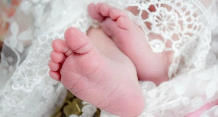 Reflexology Magic! Massage These 5 Stress Points to Instantly Calm a Crying Baby